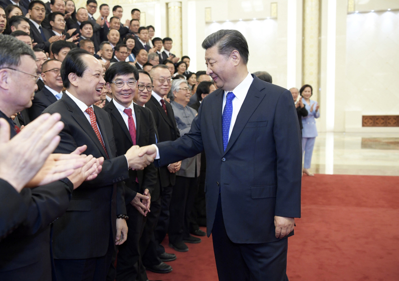 2019年5月28日，習(xí)近平主席在人民大會(huì)堂親切接見(jiàn)舒心先生