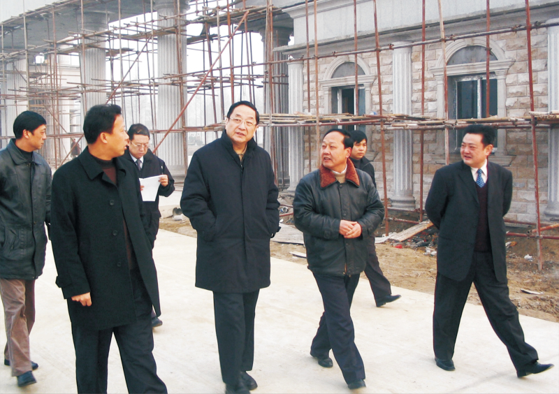 2005年1月14日，中共中央政治局委員、湖北省委書記俞正聲來公司調(diào)研